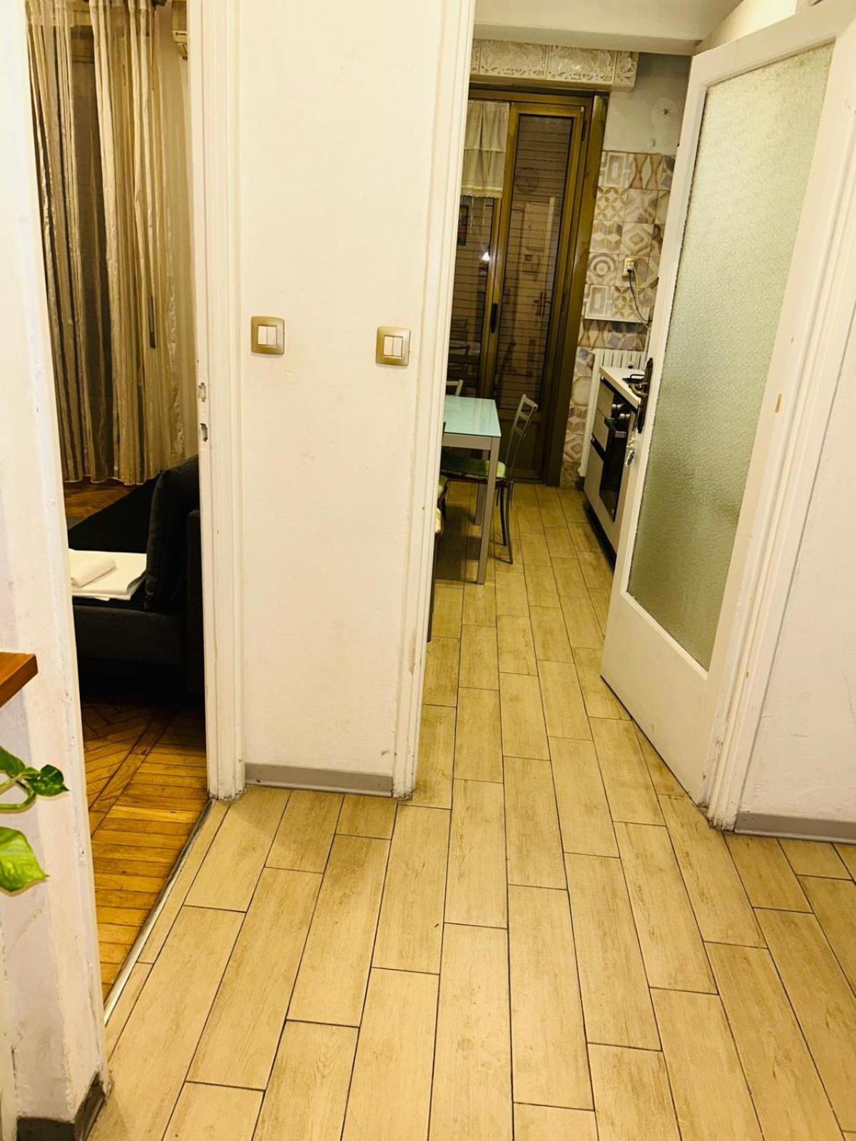 Nelly Apartment Mailand